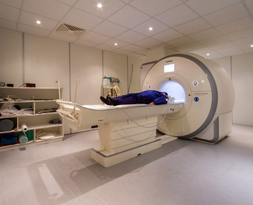 مرکز تصویربرداری بیمارستان آراد